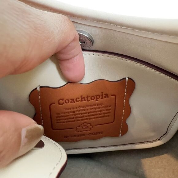 NWT Coach Ergo Bag In Coachtopia Leather With Sleepy Caterpillar Print - Picture 9 of 10